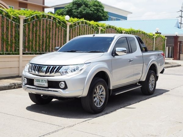 MITSUBISHI TRITON ALL NEW MEGA CAB 2.4 GLS Plus (Navi) ปี 2015 เกียร์AUTO 6 SPEED สภาพนางฟ้า